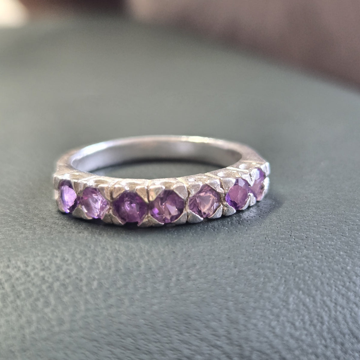 HR0009 7-Piece Amethyst Eternity Ring 925 Silver Sri Lanka Gemstone