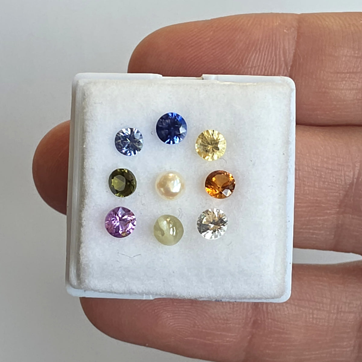 SAL002 2.0ct Rainbow Sapphire Suite - 9 Piece Matched Color Set
