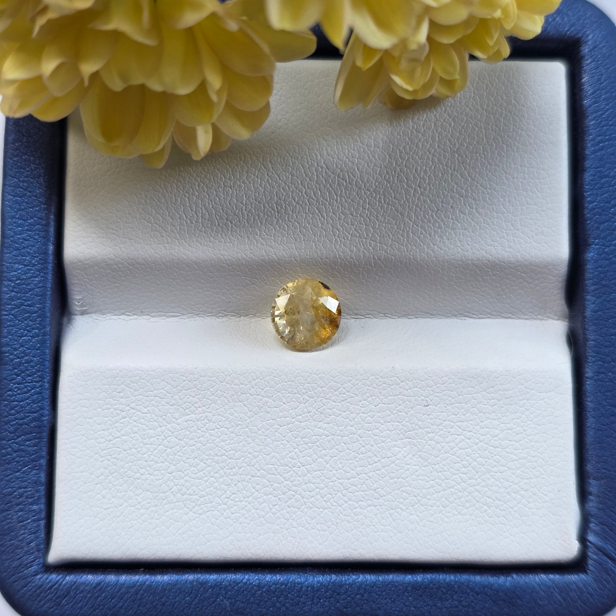 FS2601 2.25 Ct Natural Yellow Sapphire, Round, Sri Lanka
