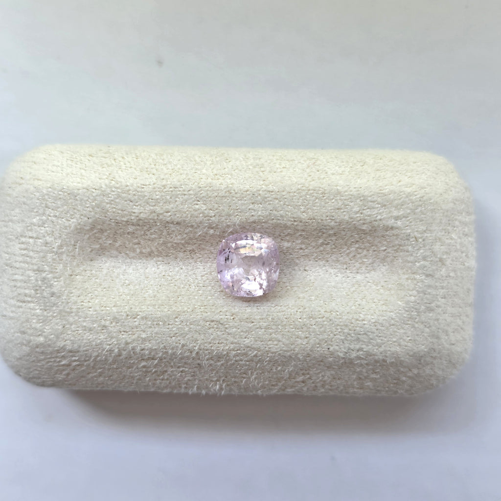 FS2612 0.97 Ct Natural Pink Sapphire, Sri Lanka