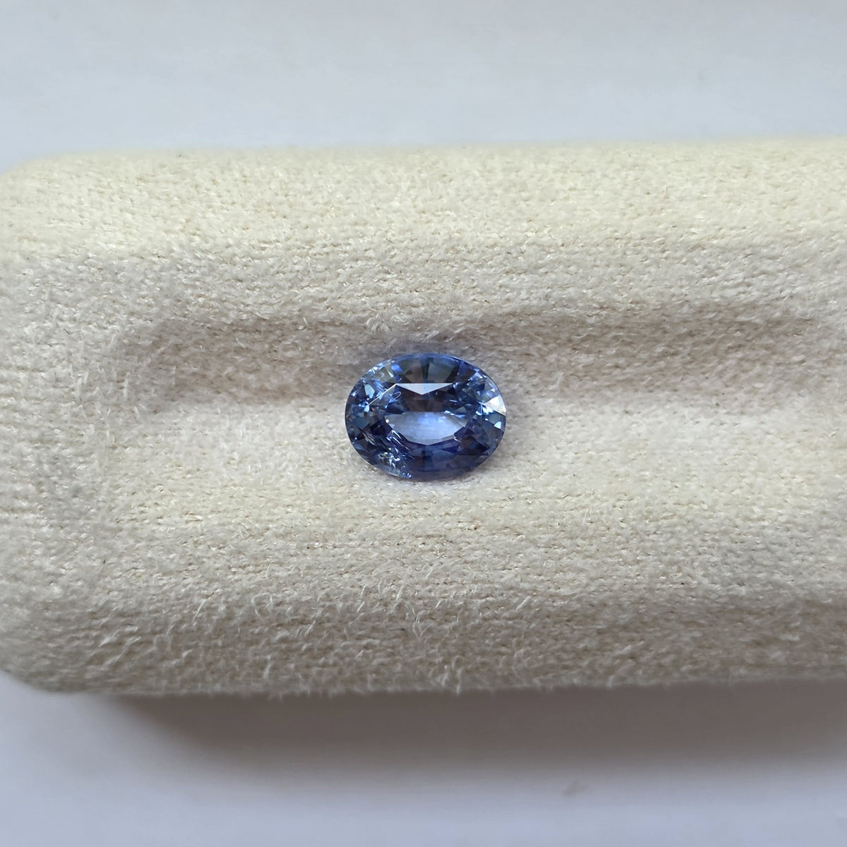 BS2606 0.81 Ct Natural Blue Sapphire, Oval, Sri Lanka