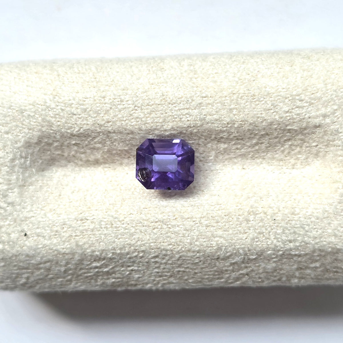 FS2615 0.80 Ct Natural Purple Sapphire, Octagon Cut, Sri Lanka
