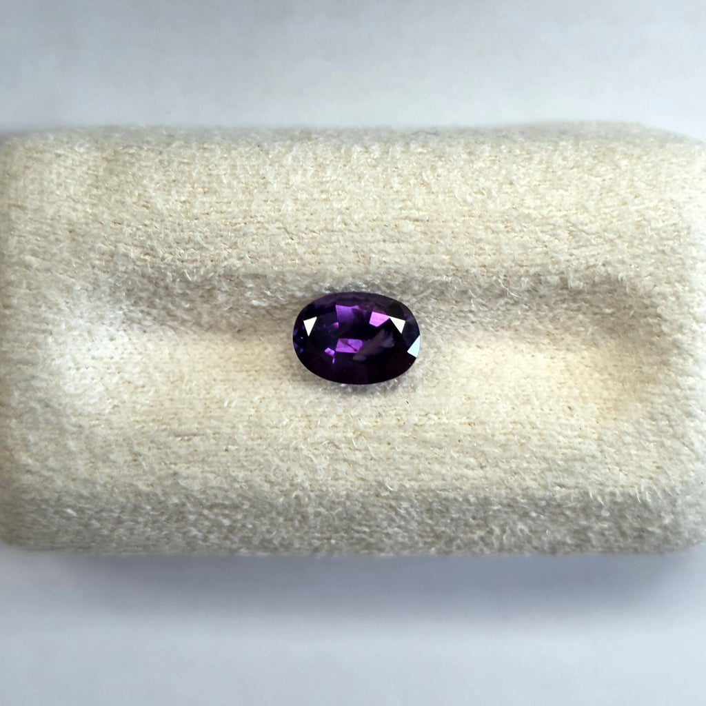 FS2617 0.72 Ct Natural Purple Sapphire, Oval, Sri Lanka