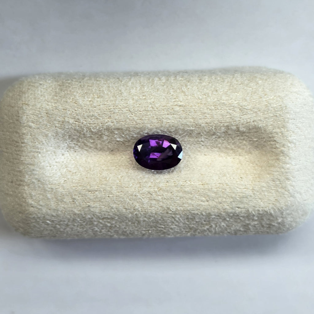 FS2617 0.72 Ct Natural Purple Sapphire, Oval, Sri Lanka
