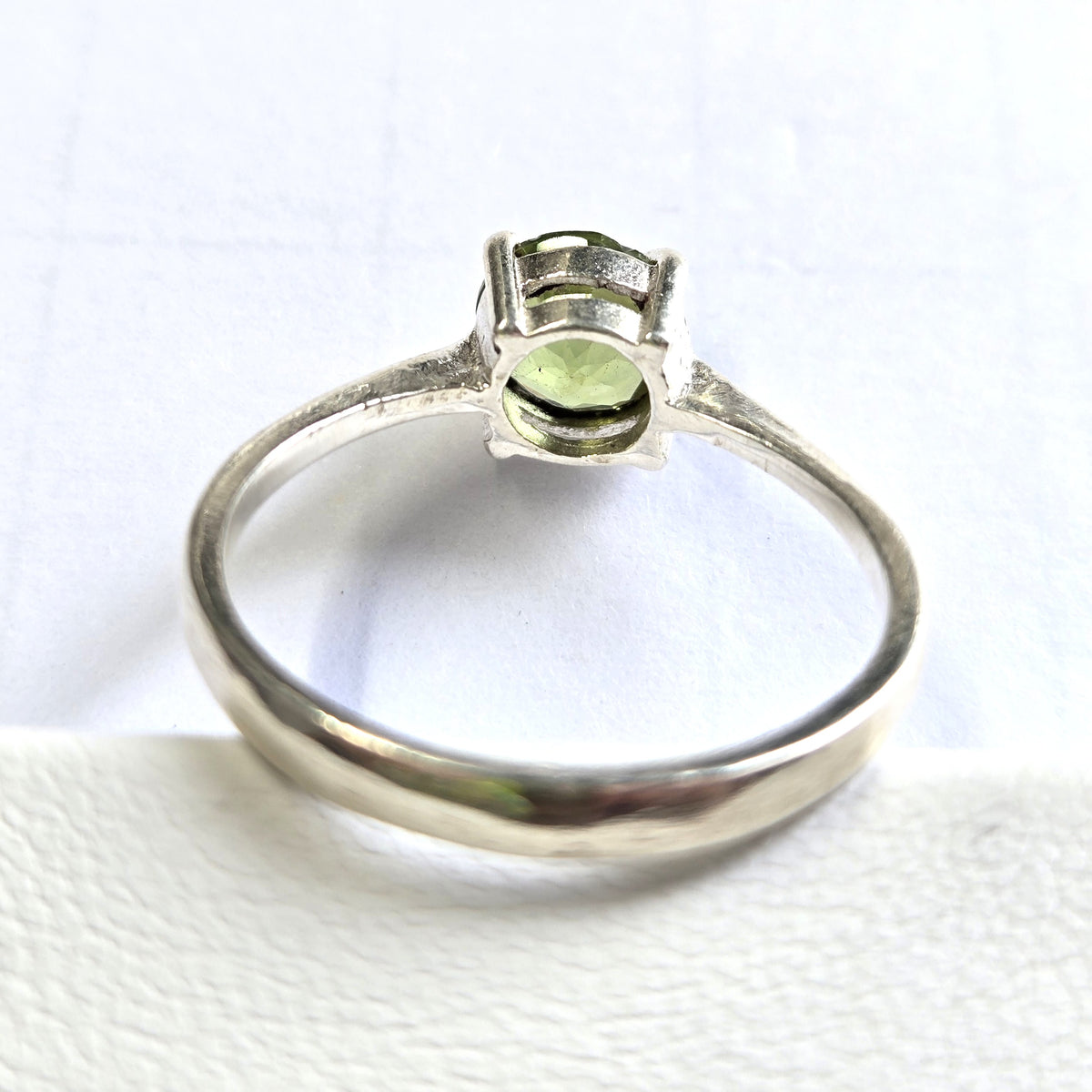 HR0006 Dainty Green Peridot Ring 925 Sterling Silver