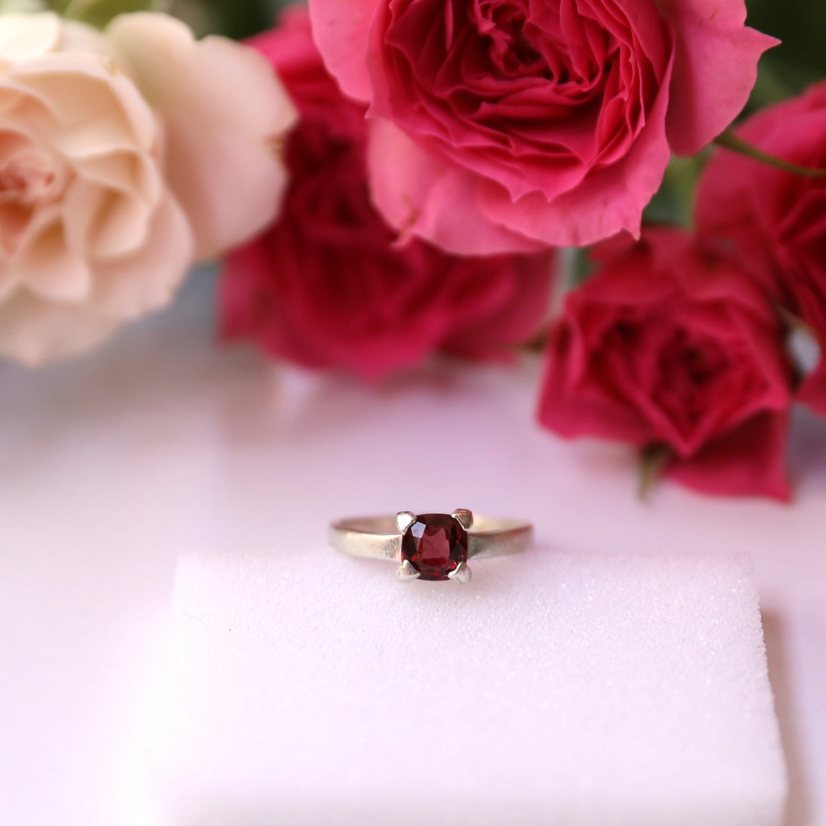 HR0007 Solitaire Red Garnet Ring 925 Silver Sri Lanka Gem