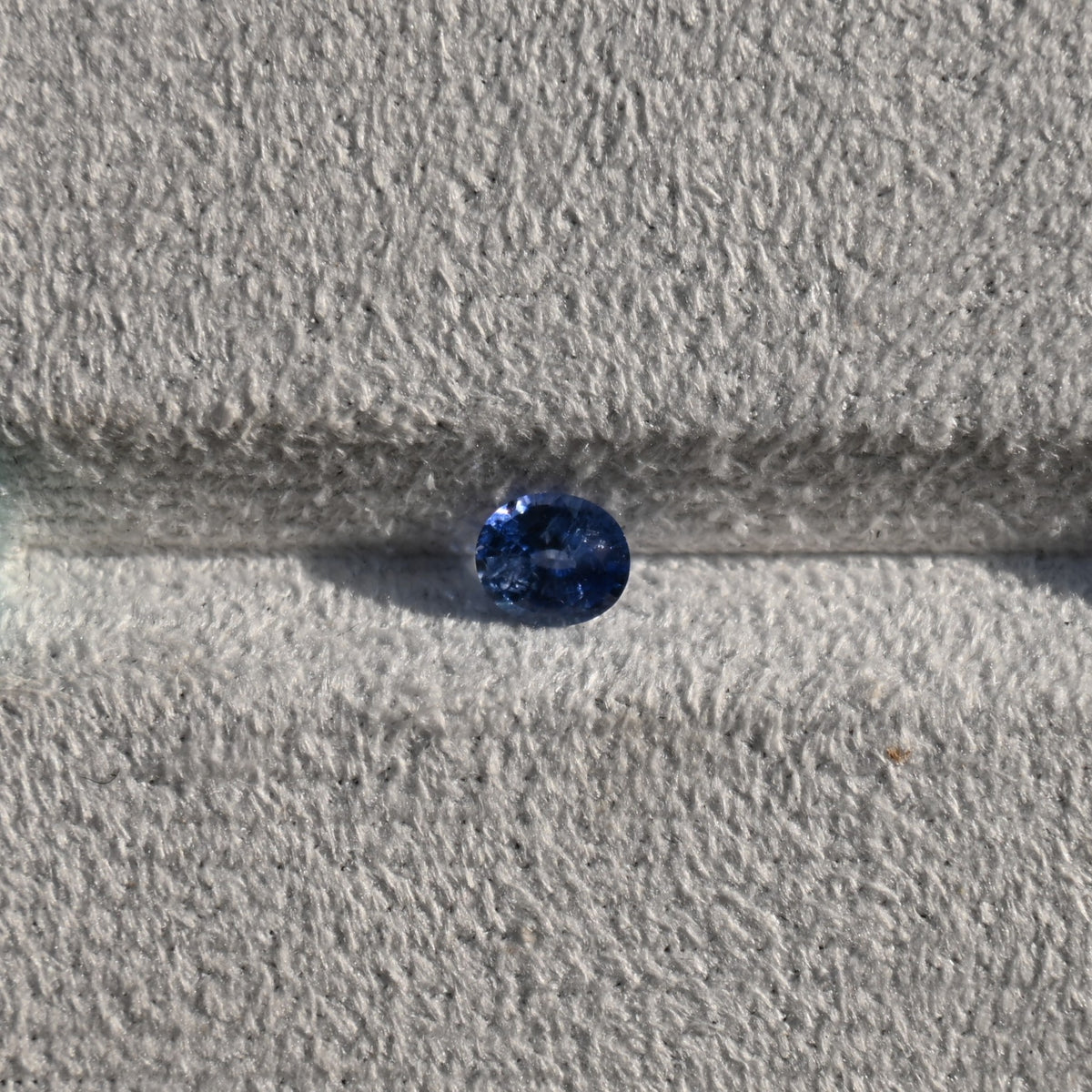 SA0011 0.76ct Natural Blue Sapphire - High Clarity Oval