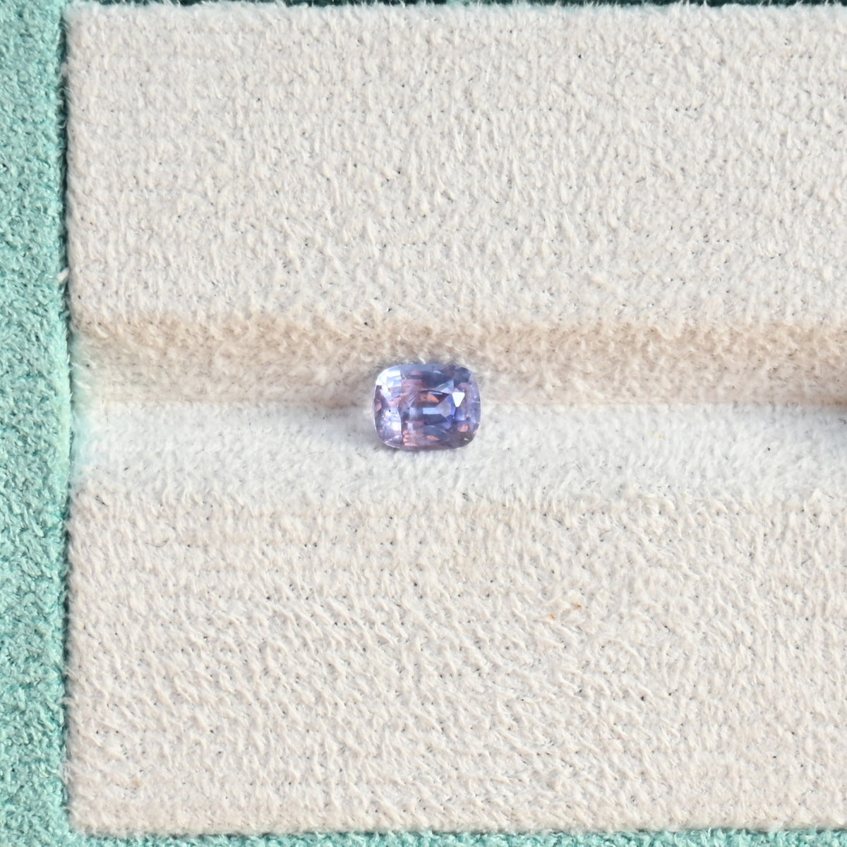 SAP001 1.39ct Unheated Purple Sapphire - Rare Violet Oval