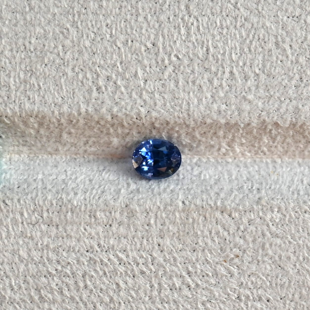 SA0007 1.09ct Lustrous Blue Sapphire Oval - Oriagems Select