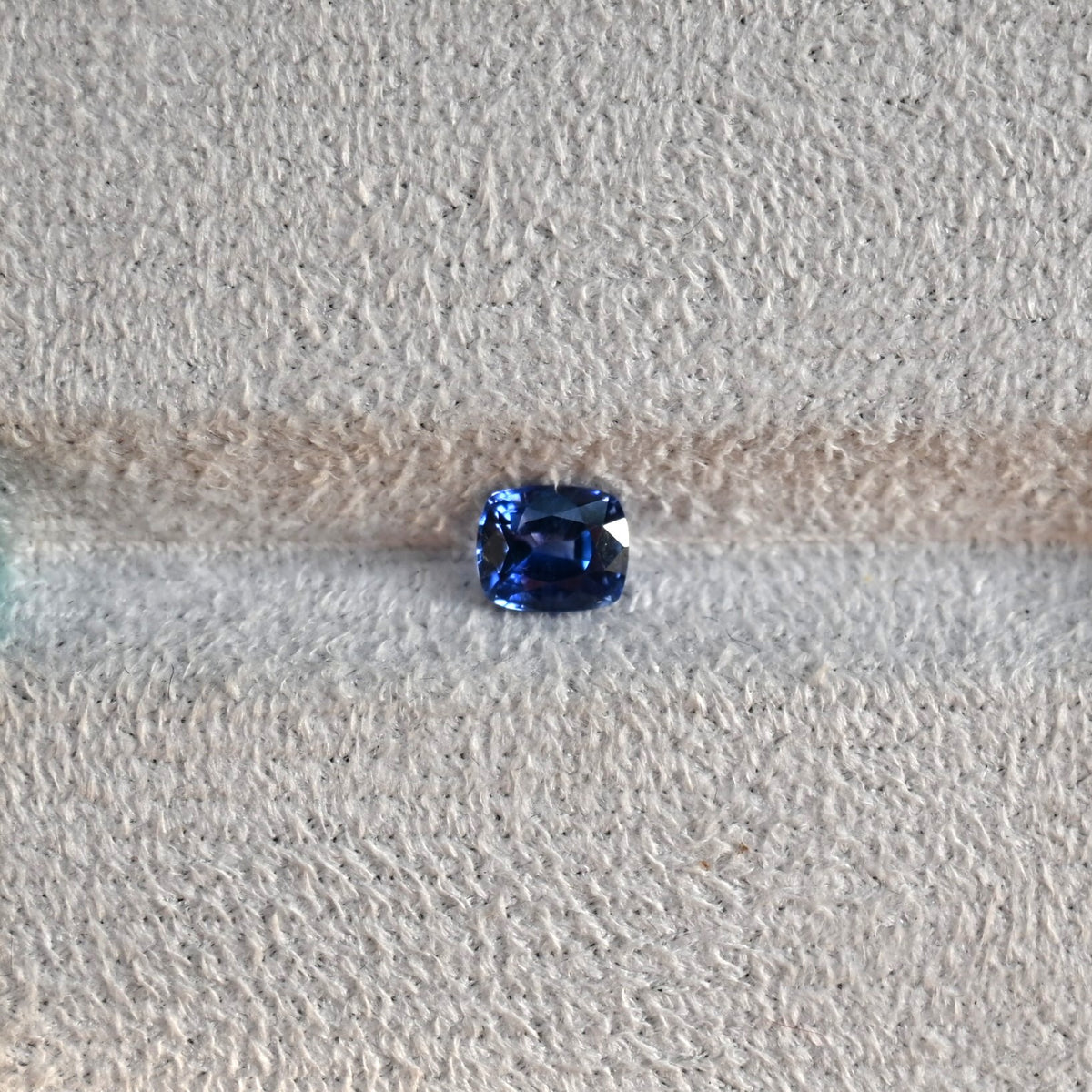 SA0006 1.12ct Cushion Cut Natural Blue Sapphire - Sri Lanka