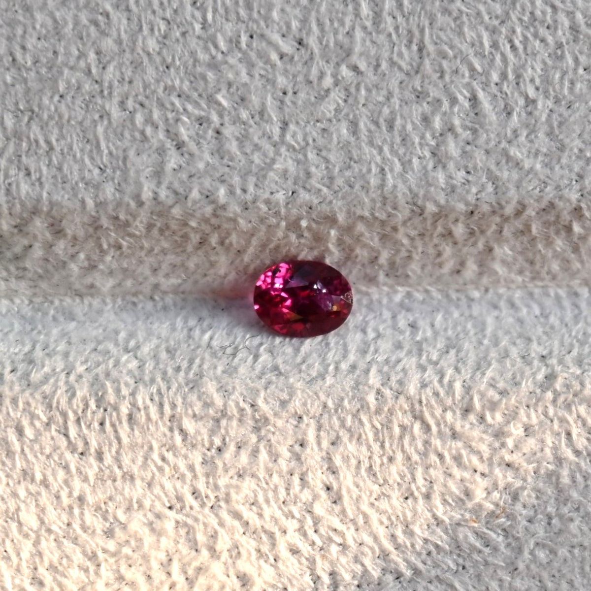 RU0001 0.6ct Vivid Red Ruby - Fiery Ceylon Oval