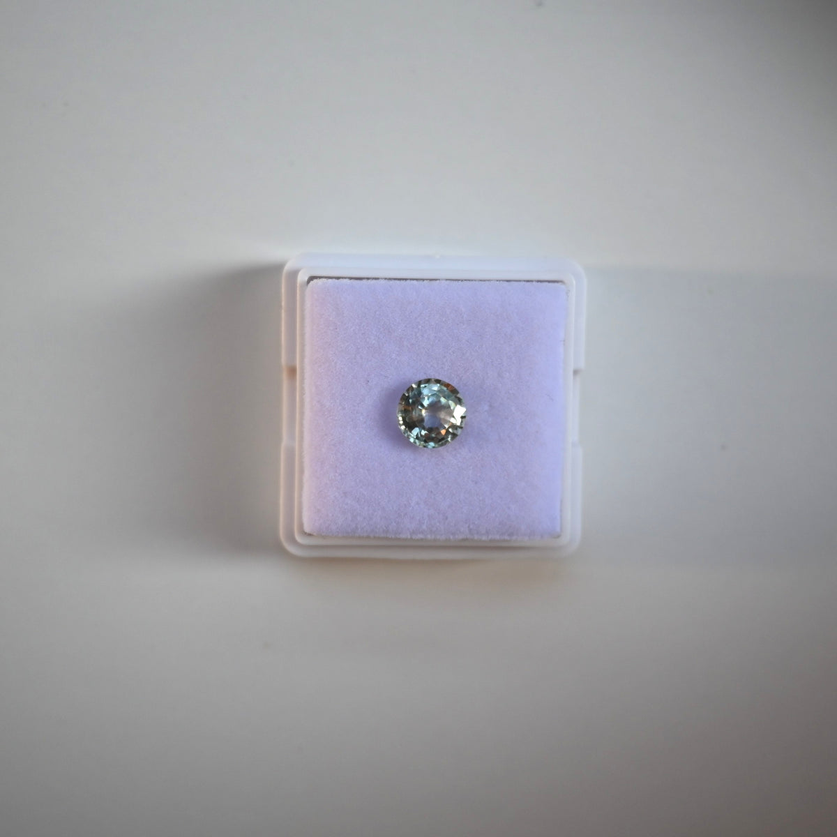 SAG004 1.19ct Natural Green Sapphire - Sparkling Round Cut