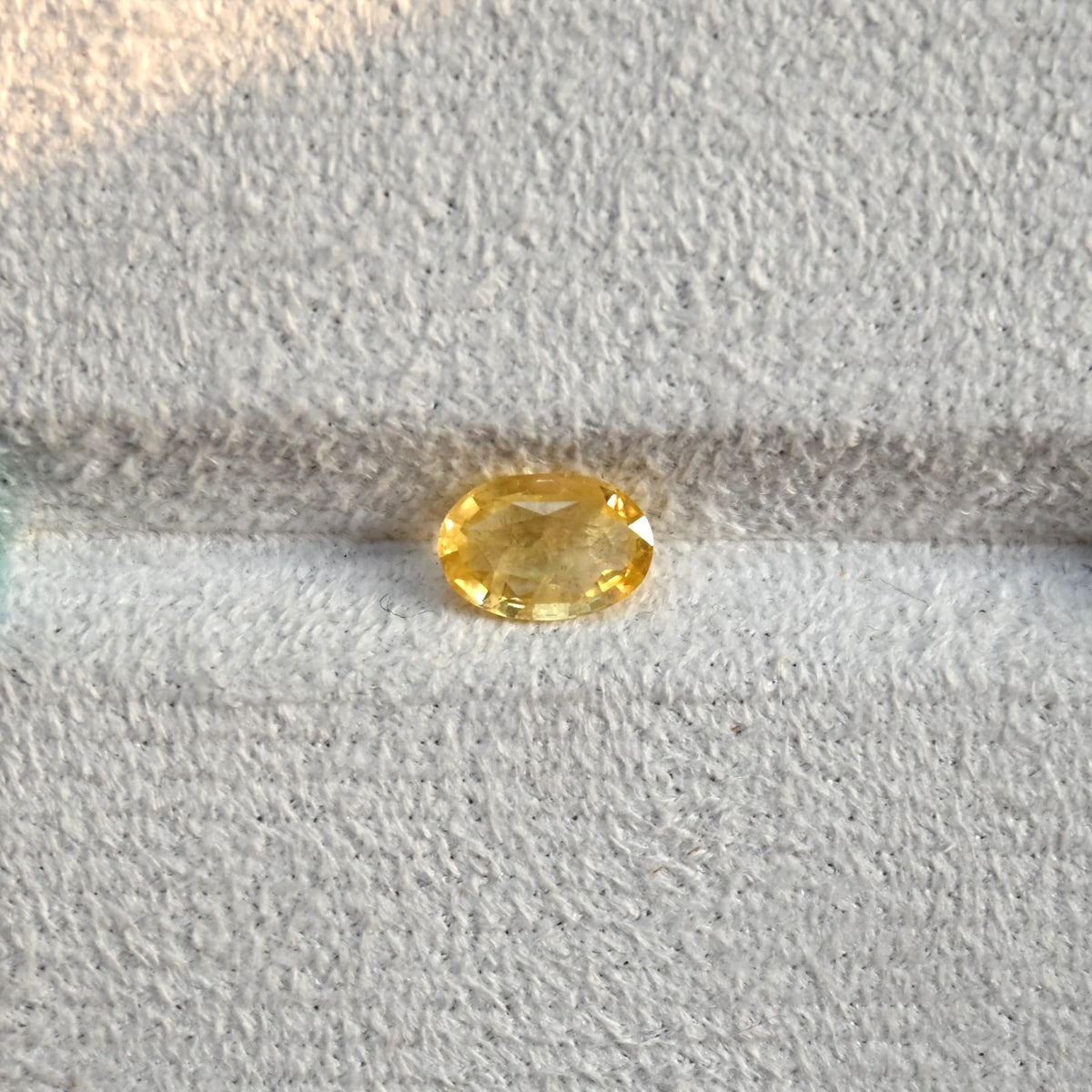 SAY001 2.0ct Vivid Yellow Sapphire - Substantial Ceylon Oval