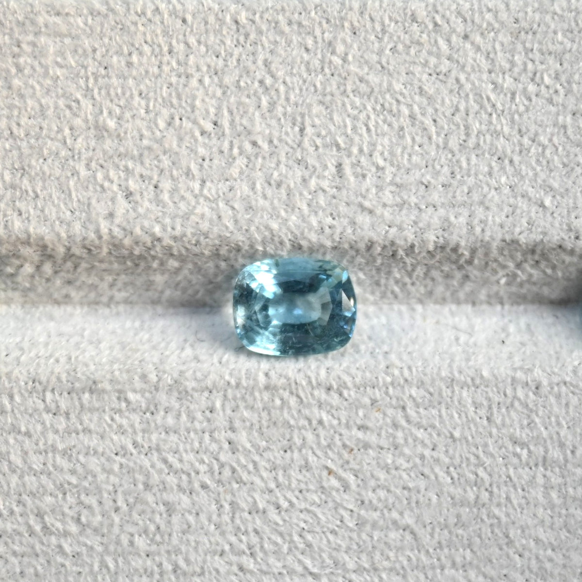 AQ0001 2.56ct Ocean Blue Aquamarine - Premium Cushion Cut