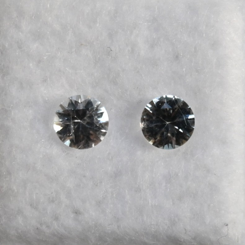 SAL004 0.91ct Colorless Sapphire Matched Pair - Round Cut