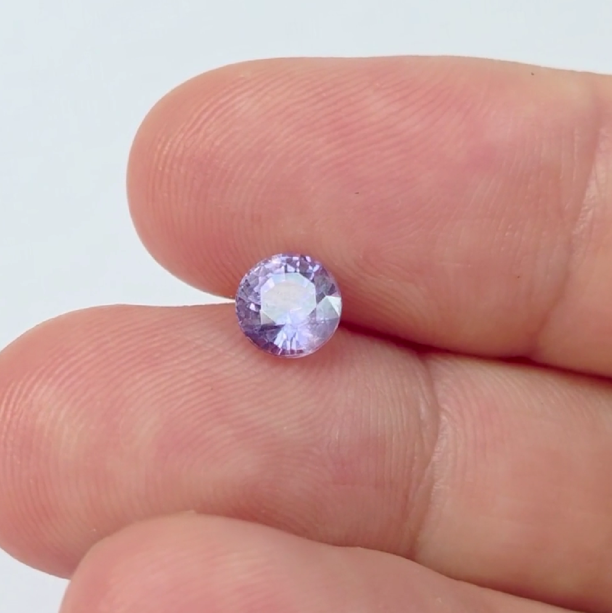 FS2611 1.05 Ct Natural Purple Sapphire, Round, Sri Lanka