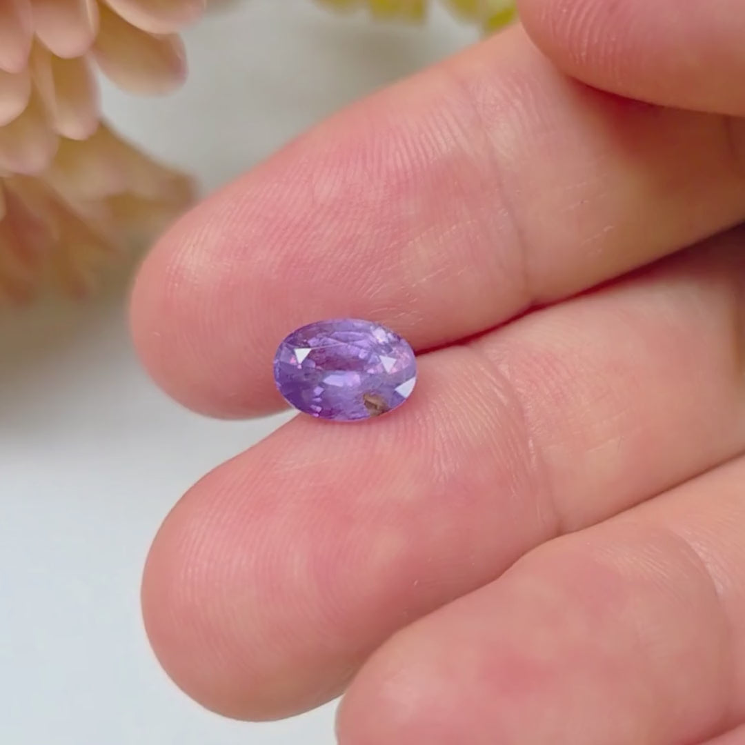 FS2602 1.73 Ct Natural Purple Sapphire, Oval, Sri Lanka