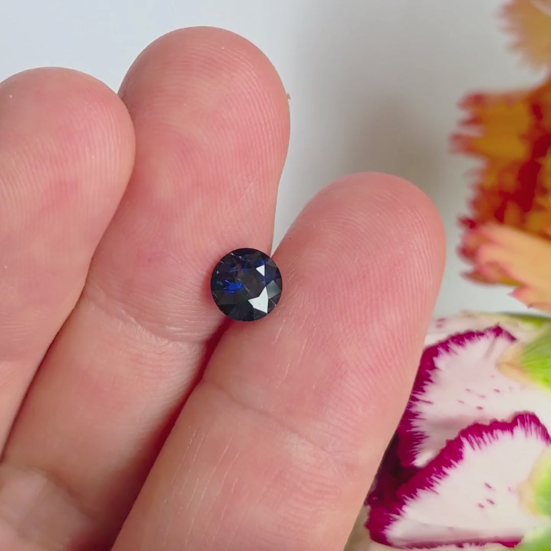 BS2604 1.12 Ct Natural Blue Sapphire, Round, Sri Lanka