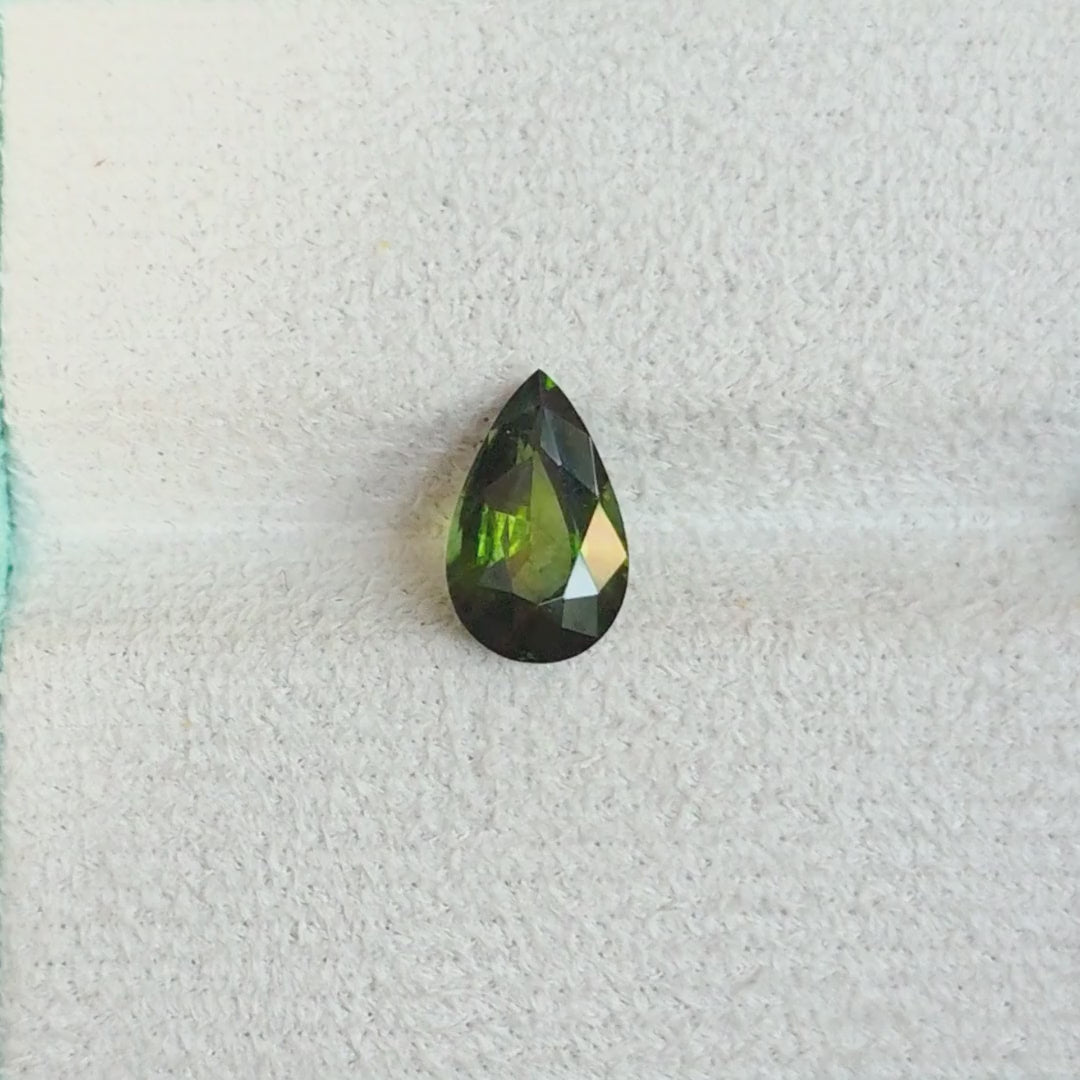 ZI0002 4.24ct Natural Sri Lankan Green Teardrop Zircon Loose Gemstone