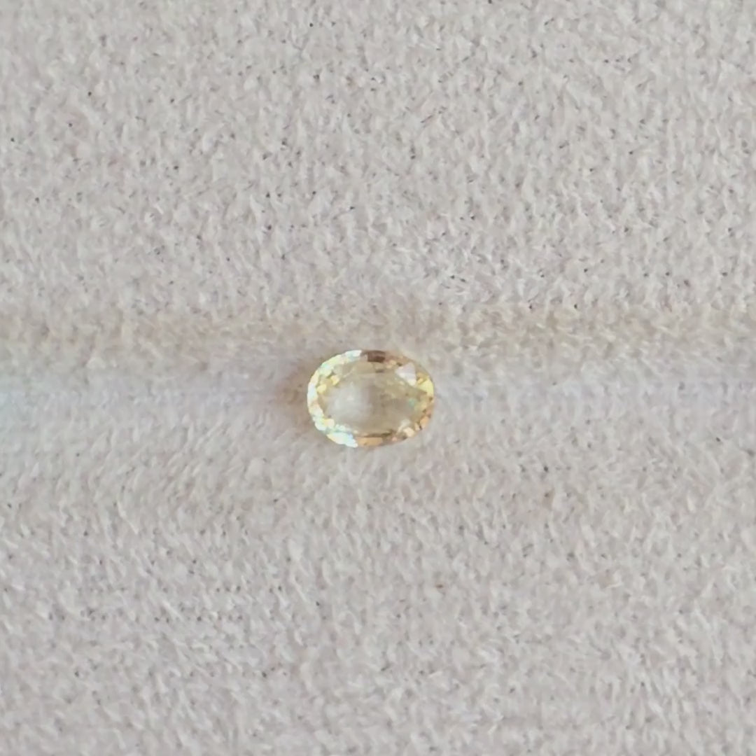 SAY005 1.15ct Sun-Kissed Yellow Sapphire Oval - Sri Lanka