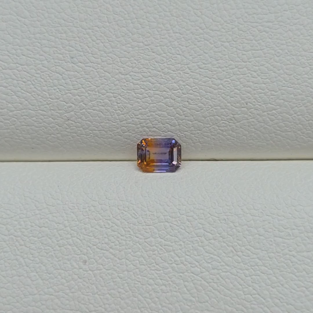 FS2618 0.56 Ct Natural Bi-Color Sapphire, Sri Lanka