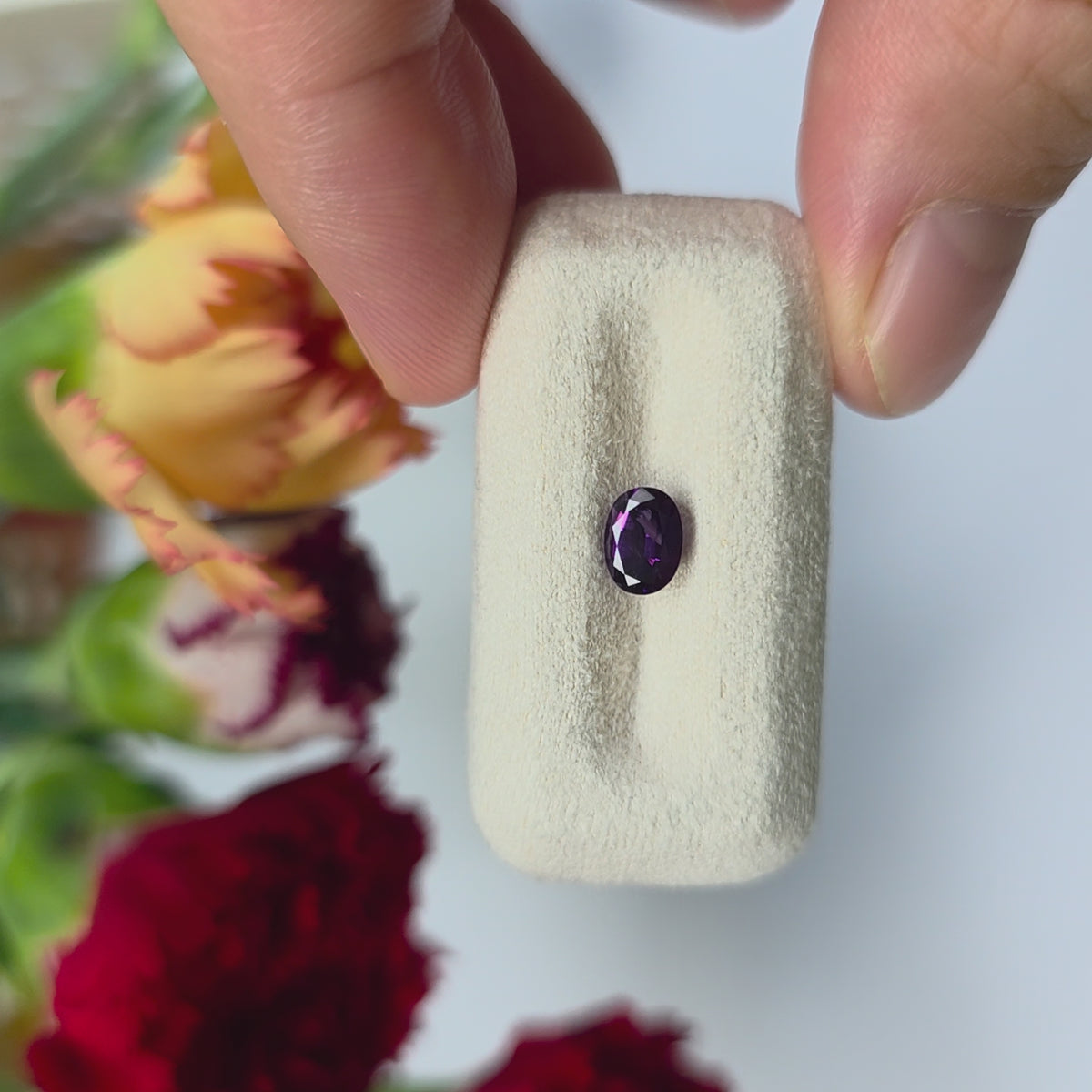 FS2617 0.72 Ct Natural Purple Sapphire, Oval, Sri Lanka