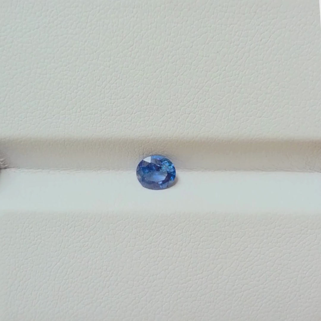 SA0012 0.75ct Ocean Blue Sapphire Oval - Sri Lanka